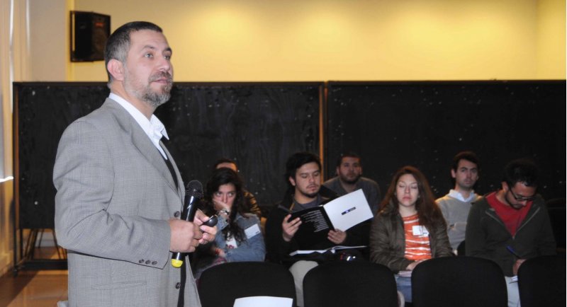 Arquitecto UCEN Héctor Altamirano dictará charlas abiertas sobre evaluación de edificios en uso en la FAUP